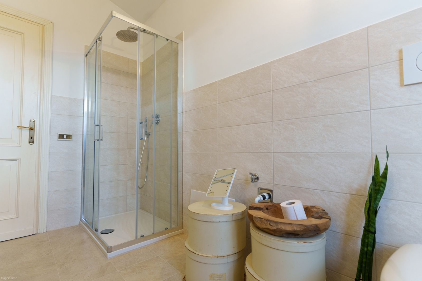 Bagno cieco: come illuminarlo e farlo sembrare più grande 🛁